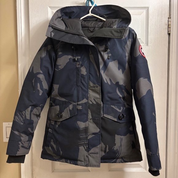 Womens Canada goose parka - Picture 1 of 1